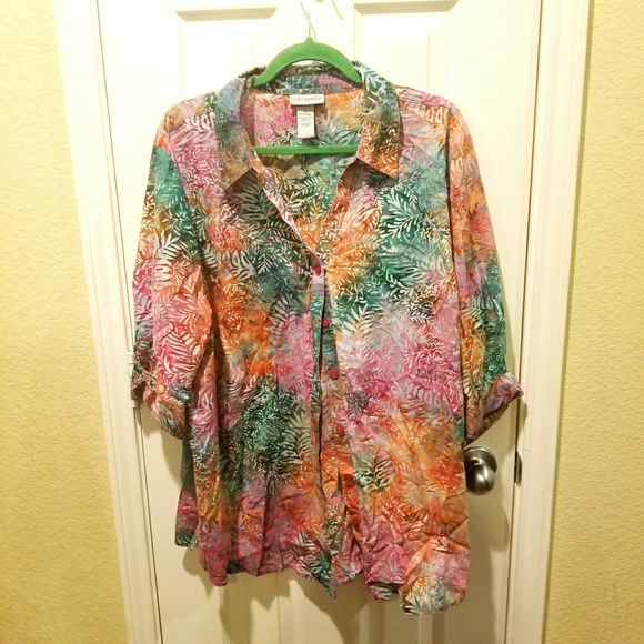 Beautiful Patterned Button Up Catherines Blouse - Picture 1 of 3